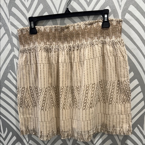 Calvin Klein Jeans Dresses & Skirts - Calvin Klein Jeans Pull on Mini Tan and Cream Mini Skirt